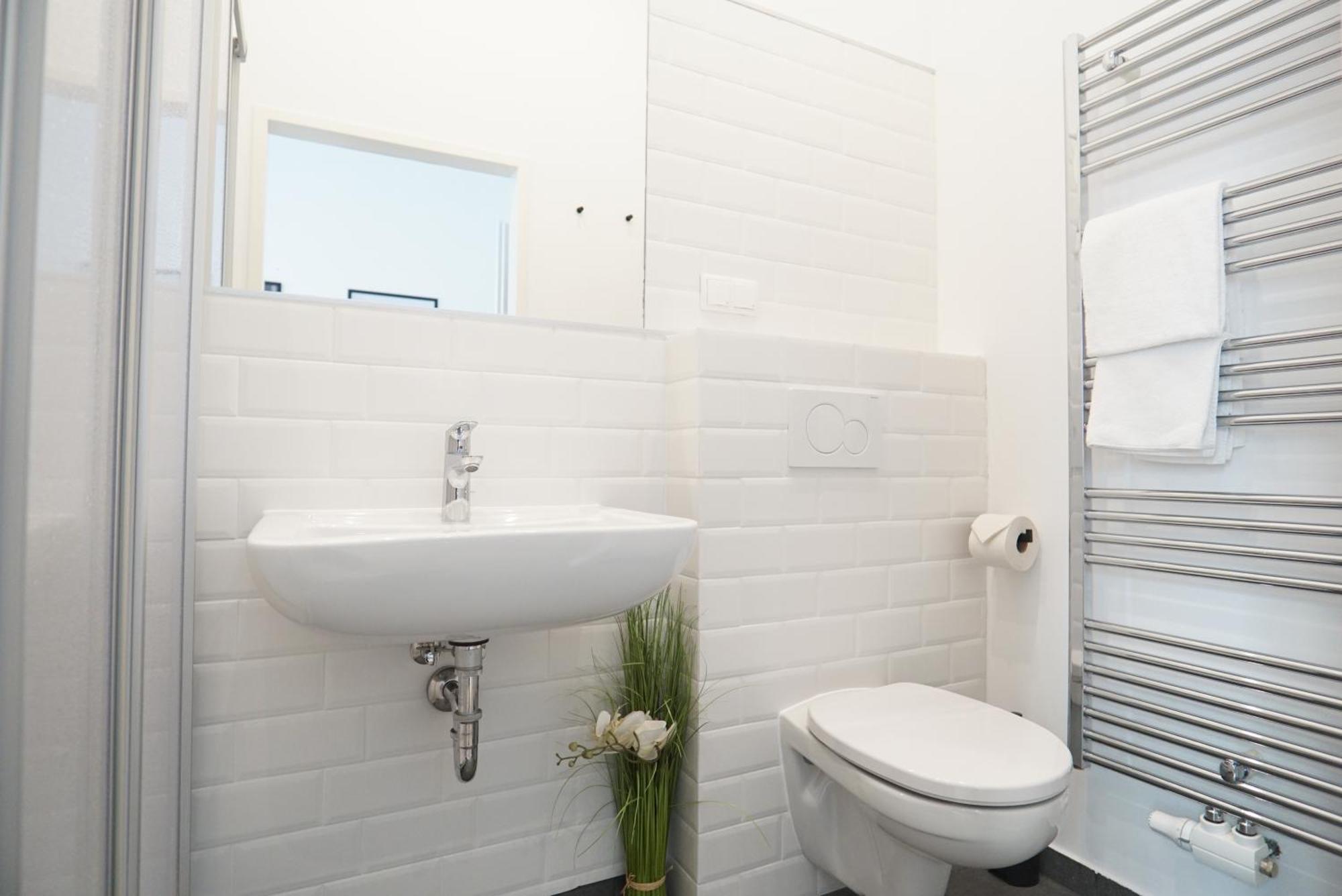 Stylisch, Neu Und Modern - Zwischen Schoenbrunn Und Dem Zentrum Appartamento Vienna