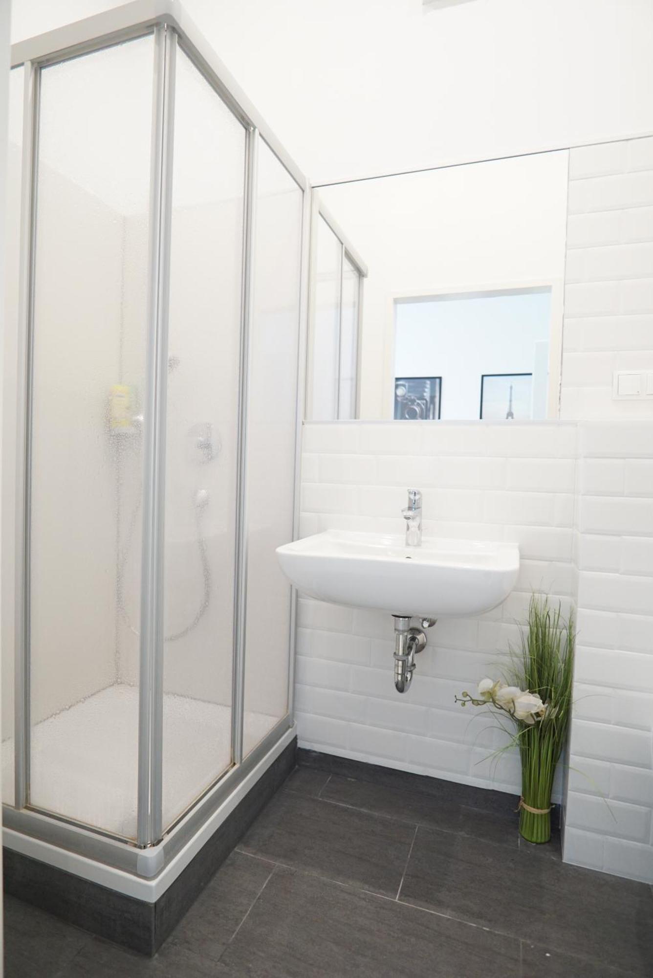Stylisch, Neu Und Modern - Zwischen Schoenbrunn Und Dem Zentrum Appartamento Vienna