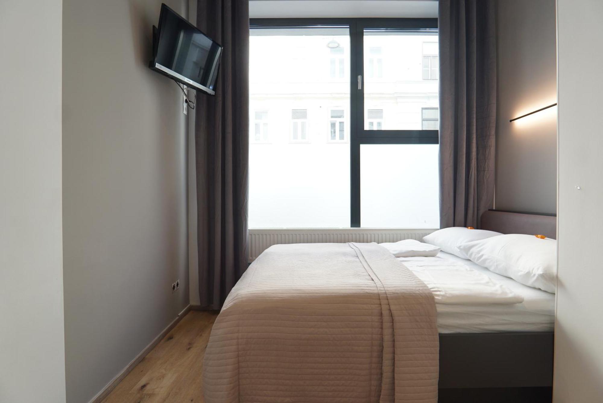 Stylisch, Neu Und Modern - Zwischen Schoenbrunn Und Dem Zentrum Appartamento